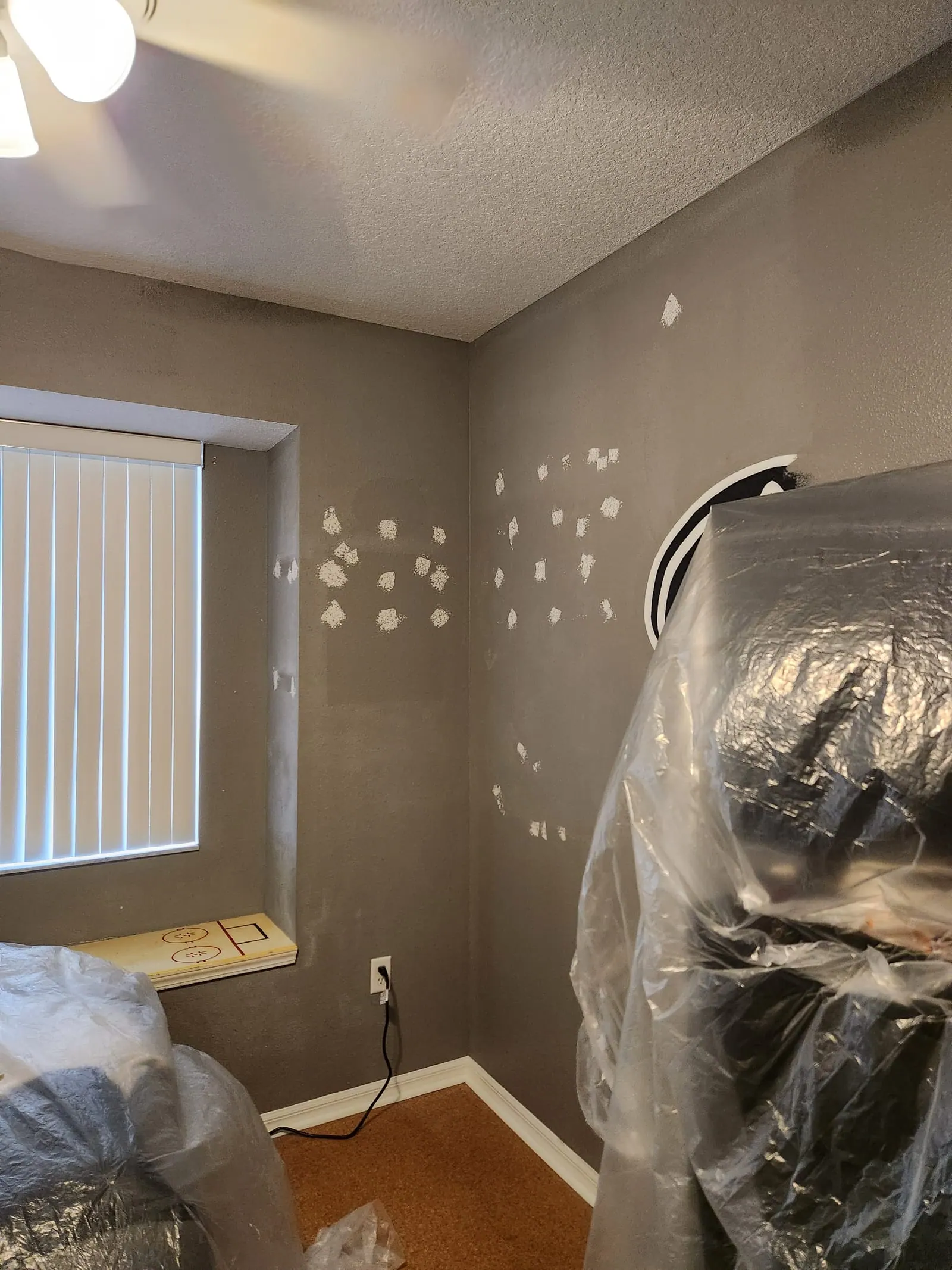 Bedroom before PalmPro painting