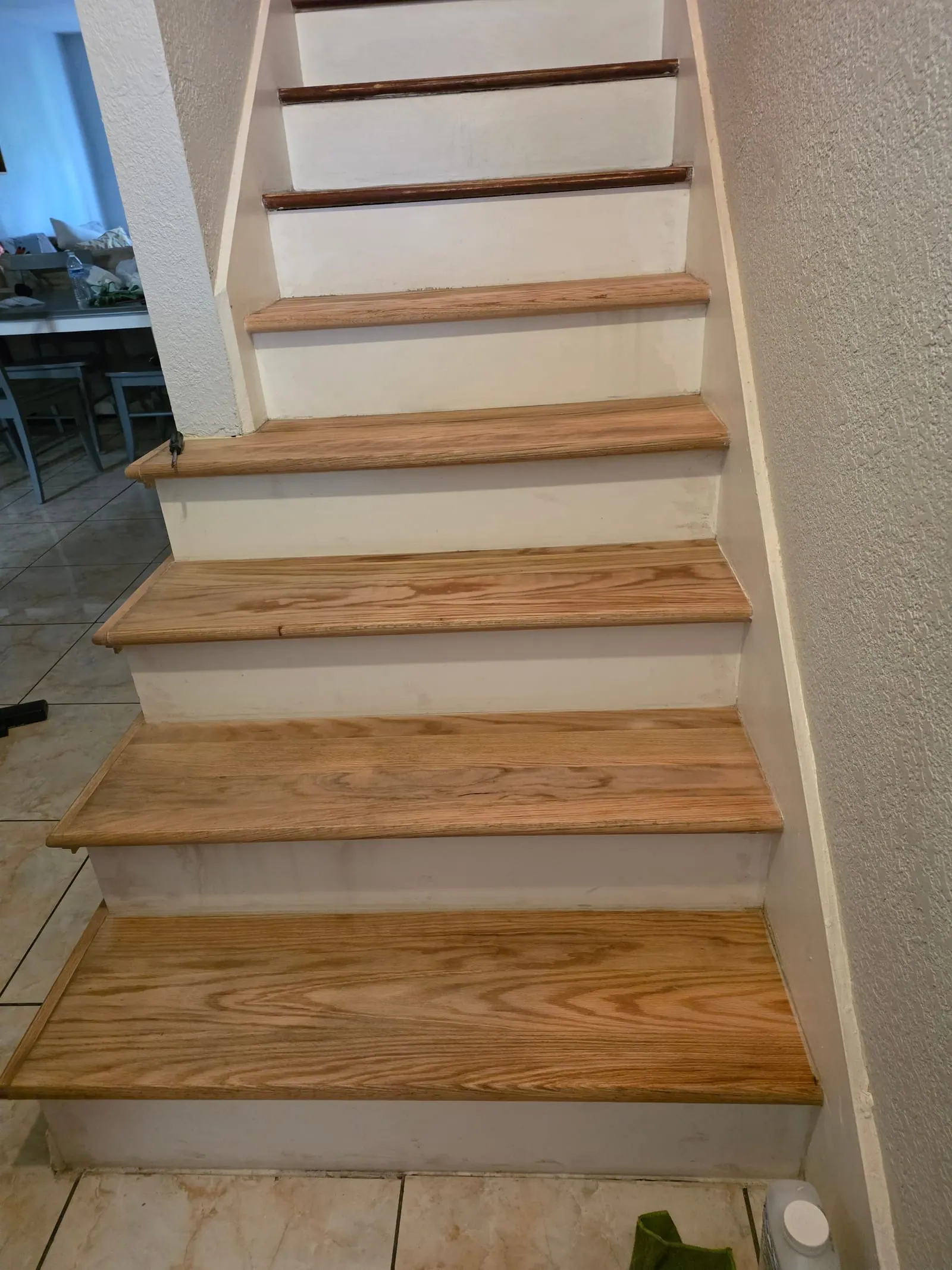 Stairway before PalmPro painting
